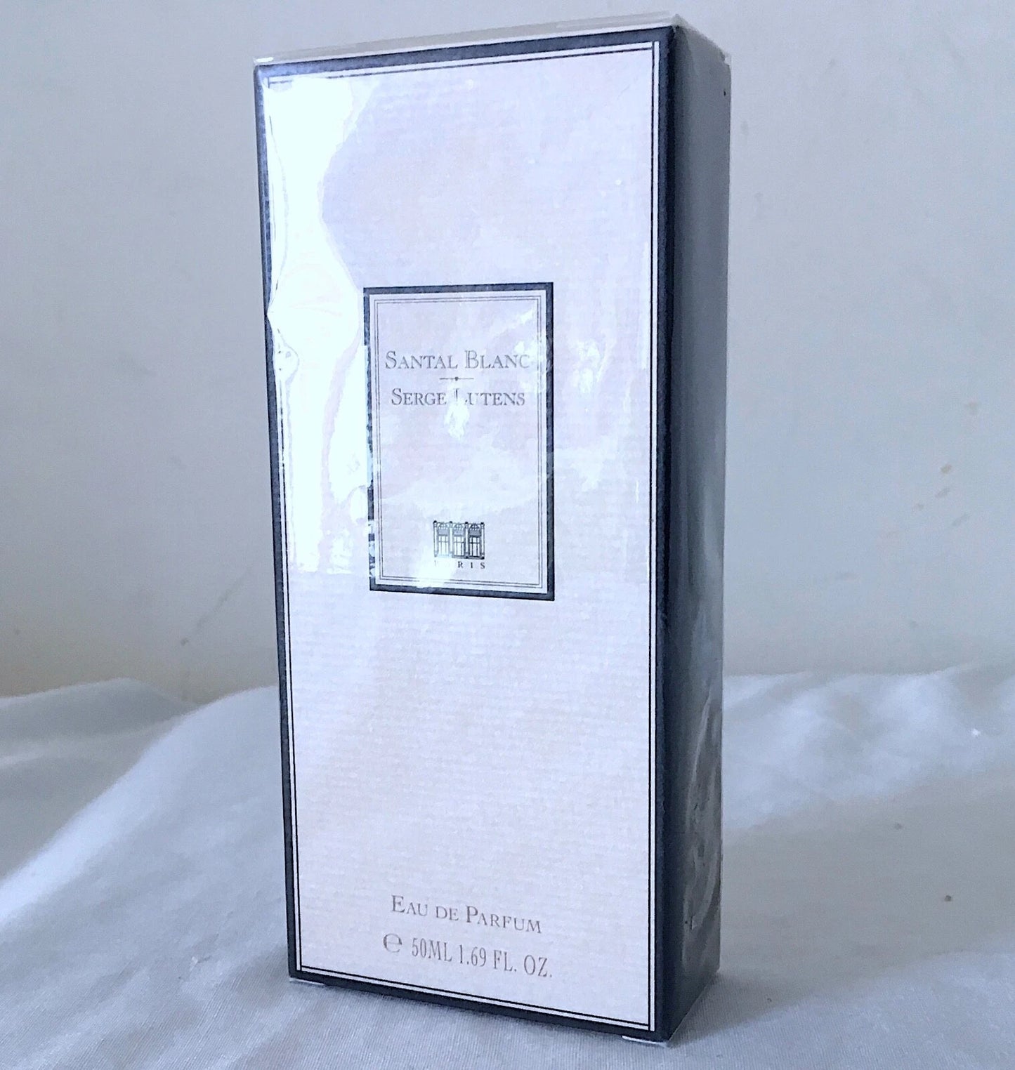 Serge Lutens Santal Blanc edp 50 ml. (Palais Royal)